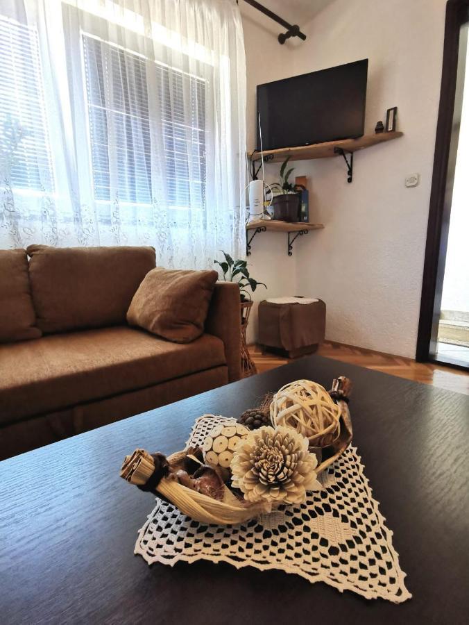Apartman Pavelic Lovinac  Exterior photo